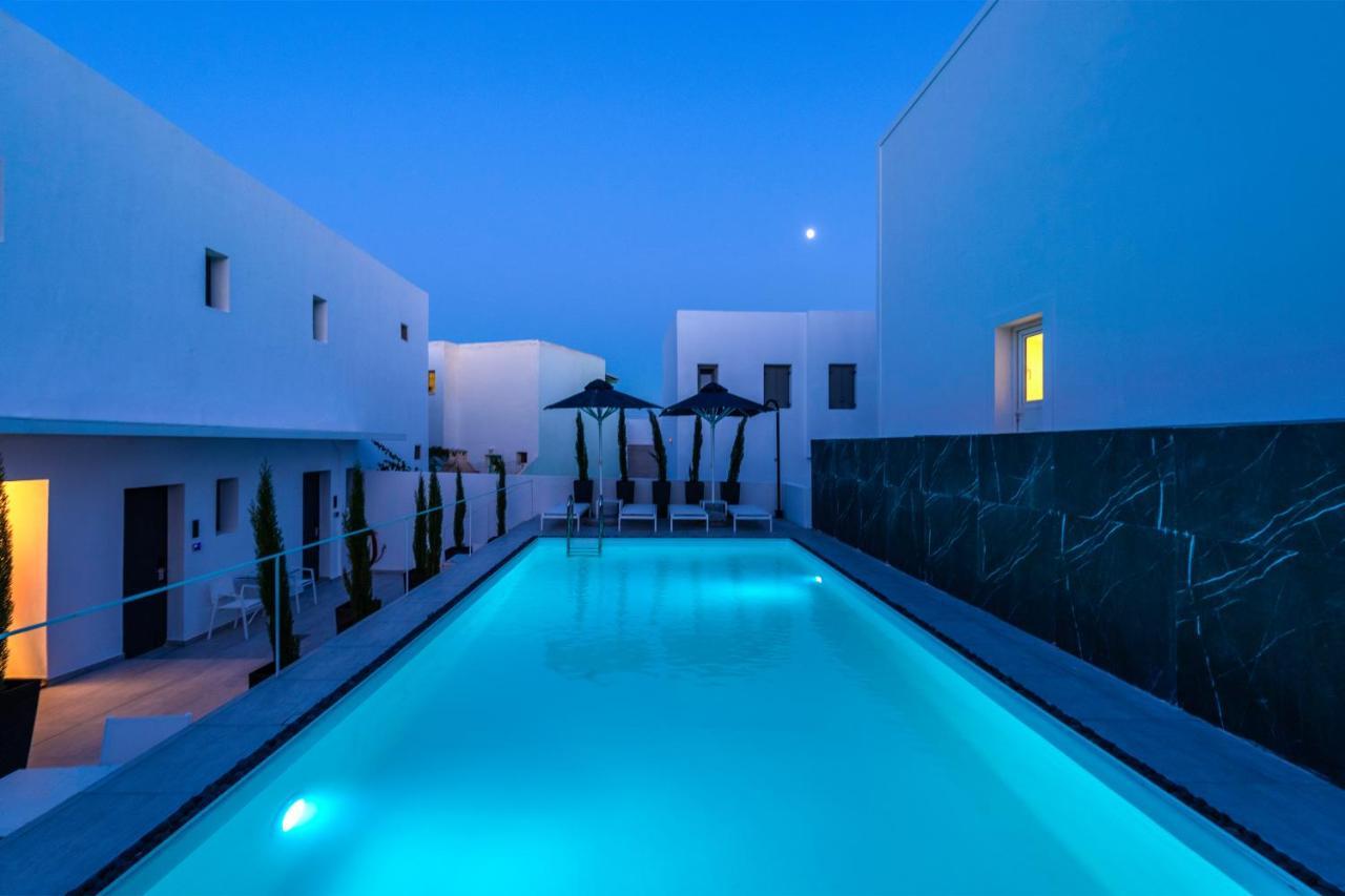Central Boutique Hotel By Naoussa Hills Adults Only Buitenkant foto