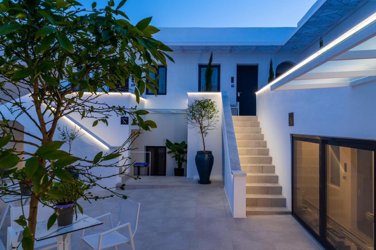 Central Boutique Hotel By Naoussa Hills Adults Only Buitenkant foto